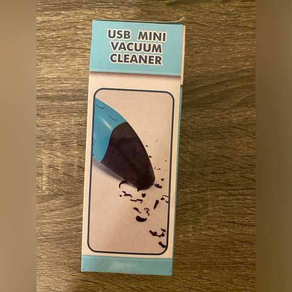 Mini USB Vaccum Cleaner - Picture 4 of 5